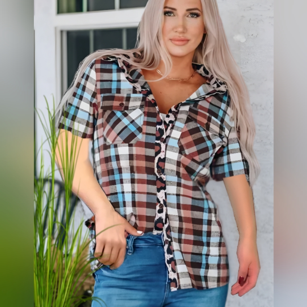 NWT'S- OVER THE MOON - Blue/Brown Plaid Short Sleeve Top with Leopard Trim.